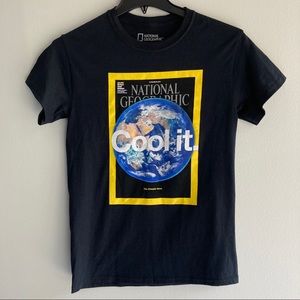 National Geographic Black “Cool it” T shirt S